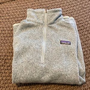 Patagonia pullover in light blue/gray. Perfect condition!